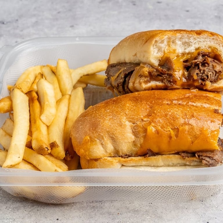 Takeout Delights: Pizza, Wings, and More!